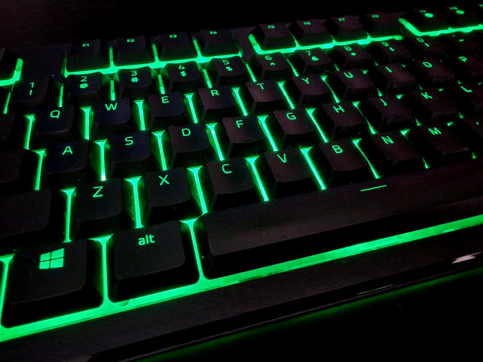 retroiluminación del razer ornata V2